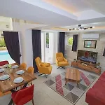 Detached With Private Pool In Oeluedeniz, Villa *
