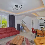 Detached With Private Pool In Oeluedeniz, Villa *