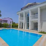 Detached With Private Pool In Oeluedeniz, Villa