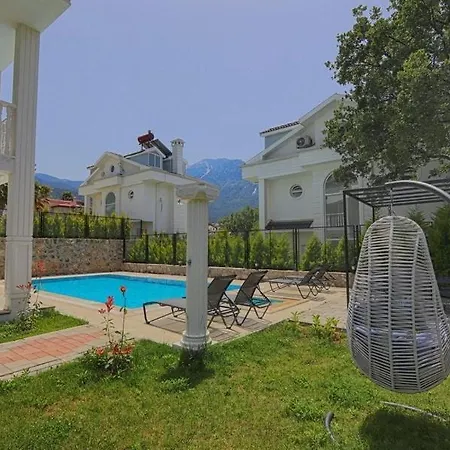 Vila Detached With Private Pool In Oeluedeniz, *