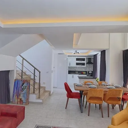 Detached With Private Pool In Oeluedeniz,