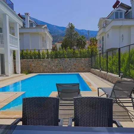 Vila Detached With Private Pool In Oeluedeniz, *